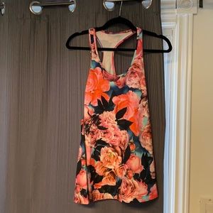Lululemon Razorback tank. Floral print. Like new size 6